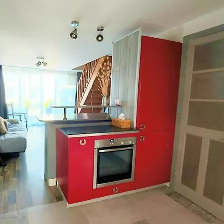 Semesterbostad A Seulement 150m Et Rue Pietonne, Maison 90m2, 6 Personnes Avec Parking Prive Et 2 Terrasses Sud Saint-Jean-de-Monts