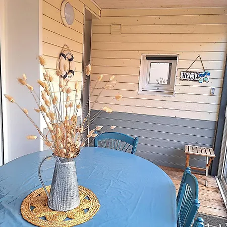 A Seulement 150m Et Rue Pietonne, Maison 90m2, 6 Personnes Avec Parking Prive Et 2 Terrasses Sud