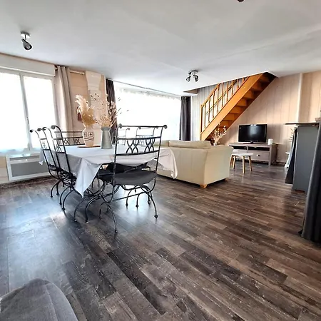 Semesterbostad A Seulement 150m Et Rue Pietonne, Maison 90m2, 6 Personnes Avec Parking Prive Et 2 Terrasses Sud