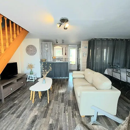 A Seulement 150m Et Rue Pietonne, Maison 90m2, 6 Personnes Avec Parking Prive Et 2 Terrasses Sud Feriehus *