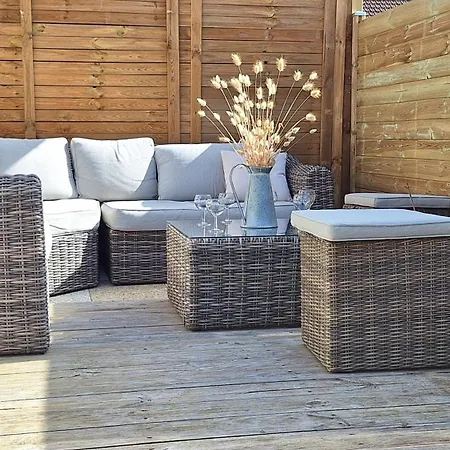 A Seulement 150m Et Commerces Maison 90m2 4 Pieces Avec Parking Prive Et 2 Terrasses Sud Holiday home *