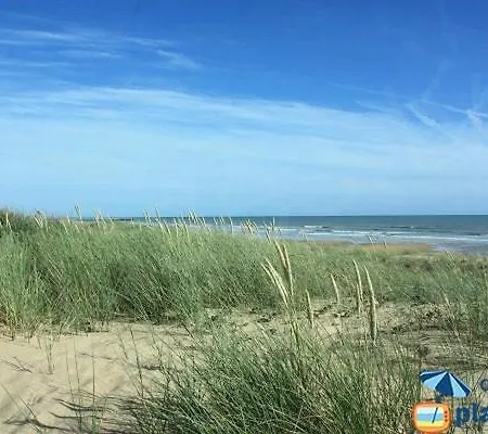 A Seulement 150m Et Rue Pietonne, Maison 90m2, 6 Personnes Avec Parking Prive Et 2 Terrasses Sud *