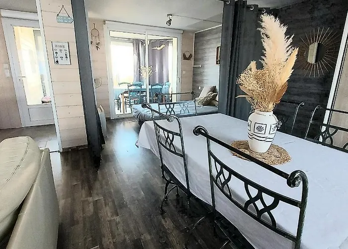 A Seulement 150m Et Commerces Maison 90m2 4 Pieces Avec Parking Prive Et 2 Terrasses Sud 펜션 *