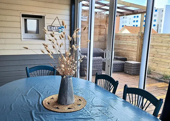 A Seulement 150M Plage Et Rue Pietonne, Maison 90M2, 6 Personnes Avec Parking Prive Et 2 Terrasses Sud