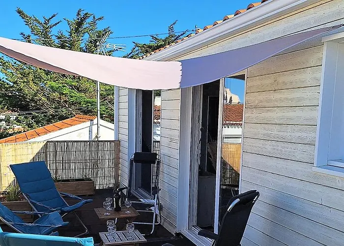 A Seulement 150M Plage Et Rue Pietonne, Maison 90M2, 6 Personnes Avec Parking Prive Et 2 Terrasses Sud